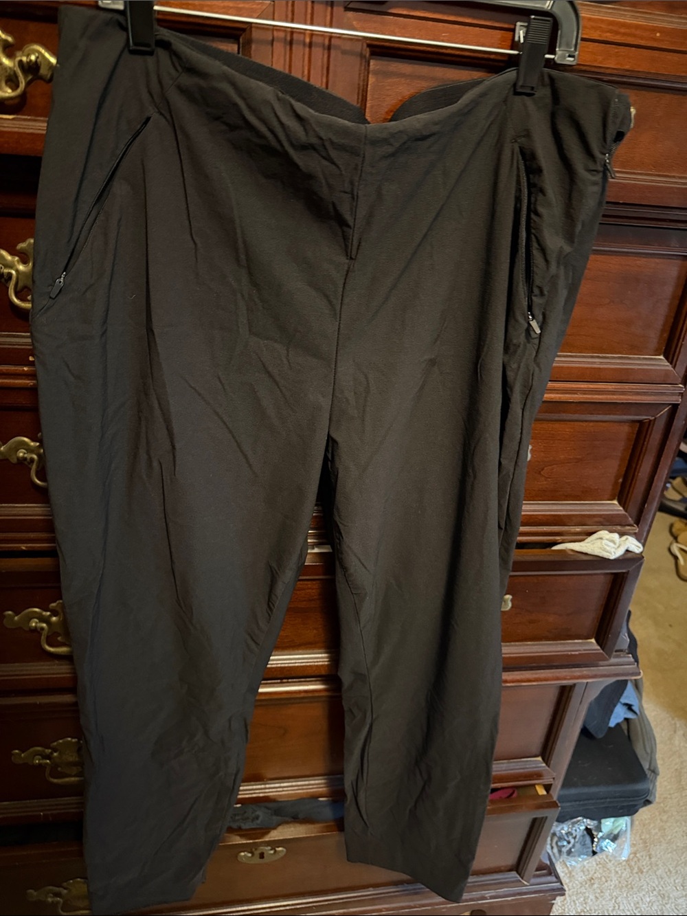 Duluth Trading Co Black Slim Zip-Pocket Joggers
